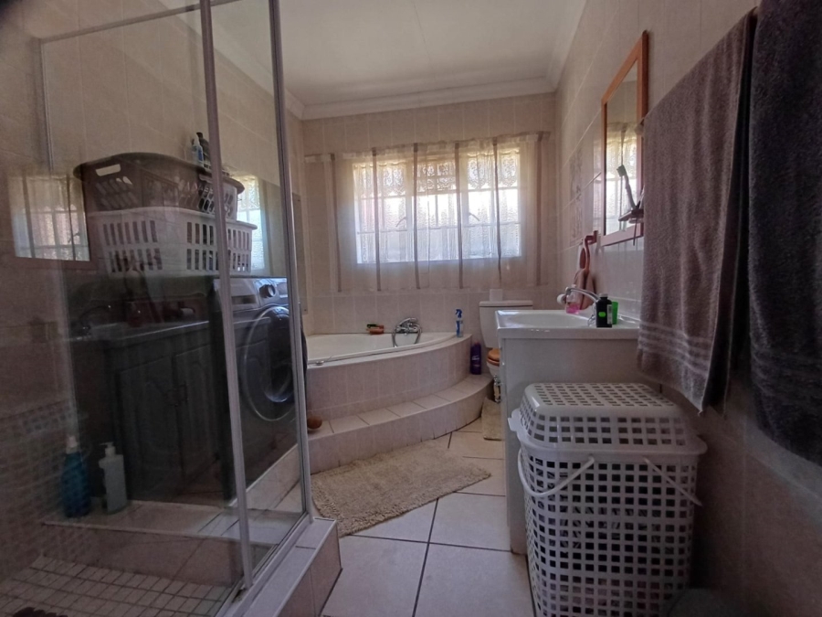 3 Bedroom Property for Sale in Vaal Park North West